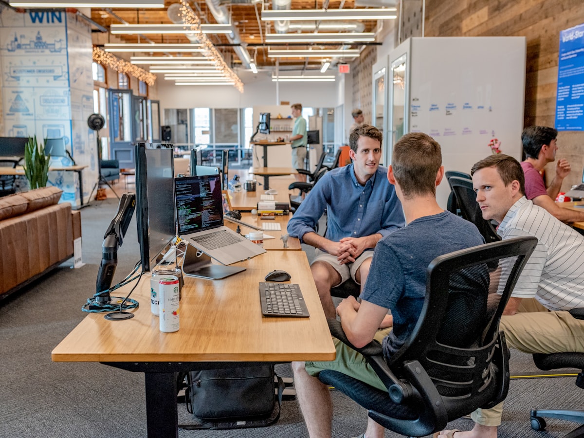 How to Read Company Reviews Without Being Fooled
